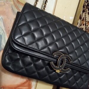 Chanel Black Quilted Shoulder Bag with Gold Accents